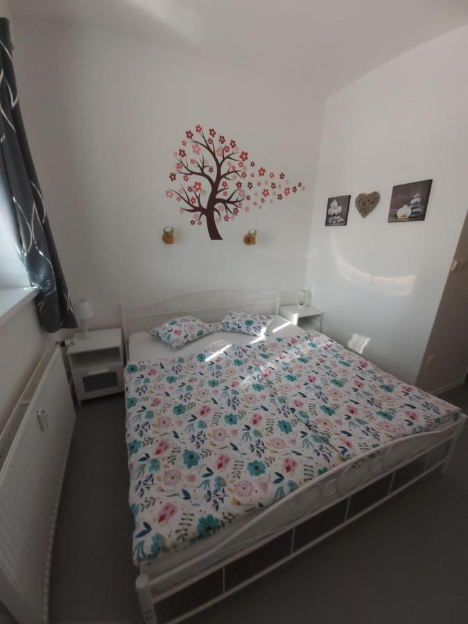 Apartman Tony Slapy Екстериор снимка